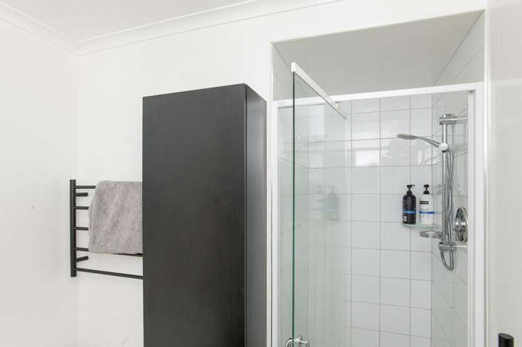 1057 Aberdeen Road Te Hapara_15