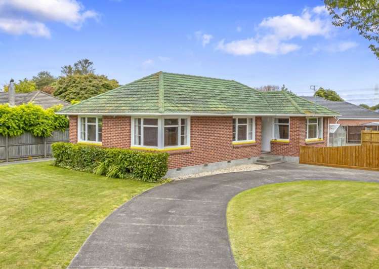 215 Grahams Road_0
