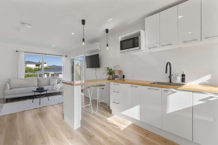 2/4 Wellesley Road Mangere Bridge_7