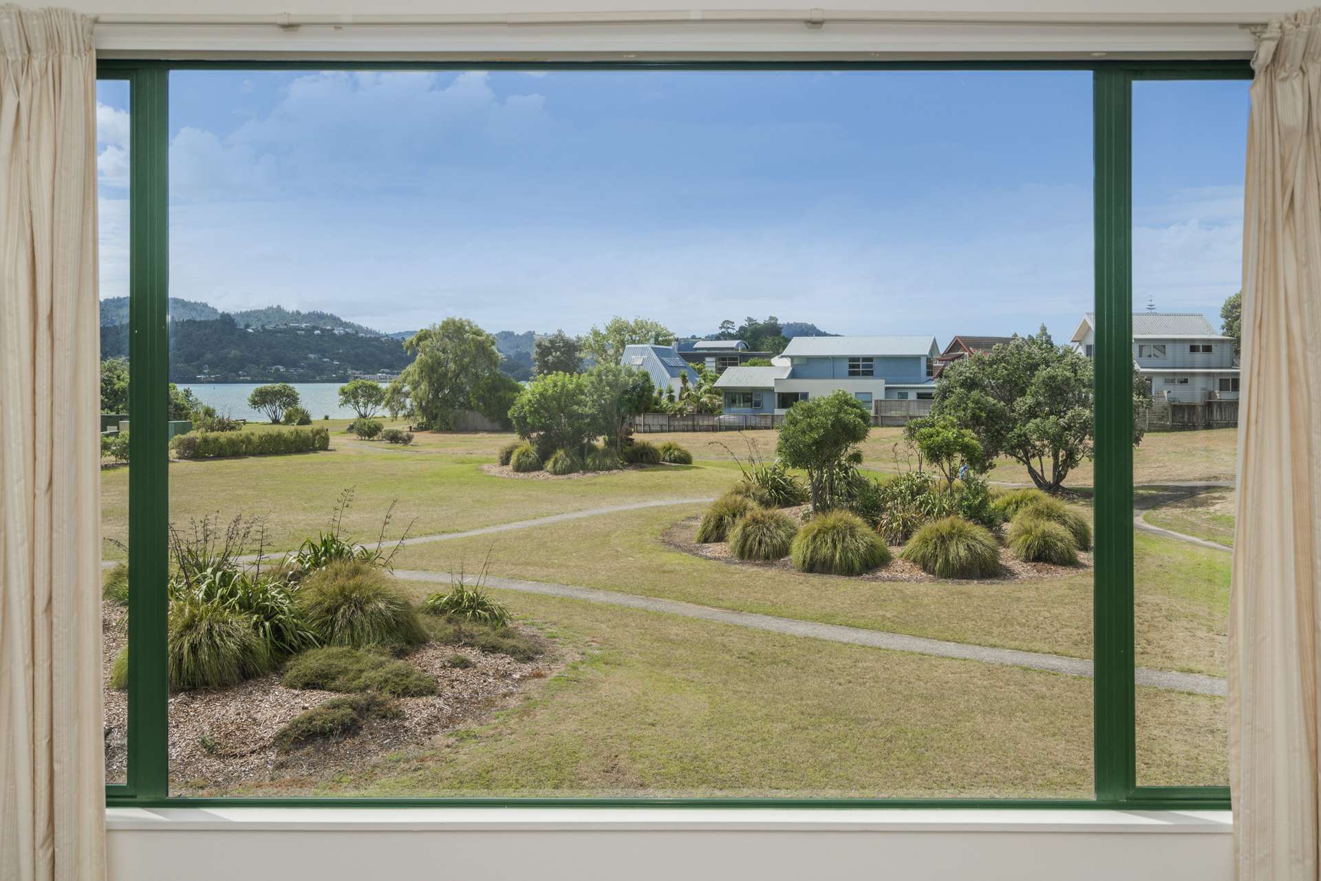 10 Ajax Head Pauanui_0