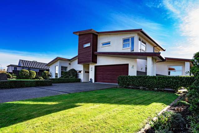 Seldom available - premium Northwood living