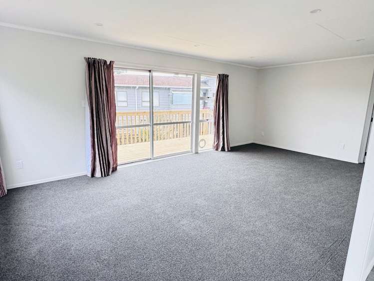 33 Escalona Street Te Kamo_7
