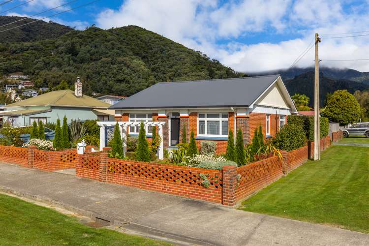 64 Broadway Picton_0