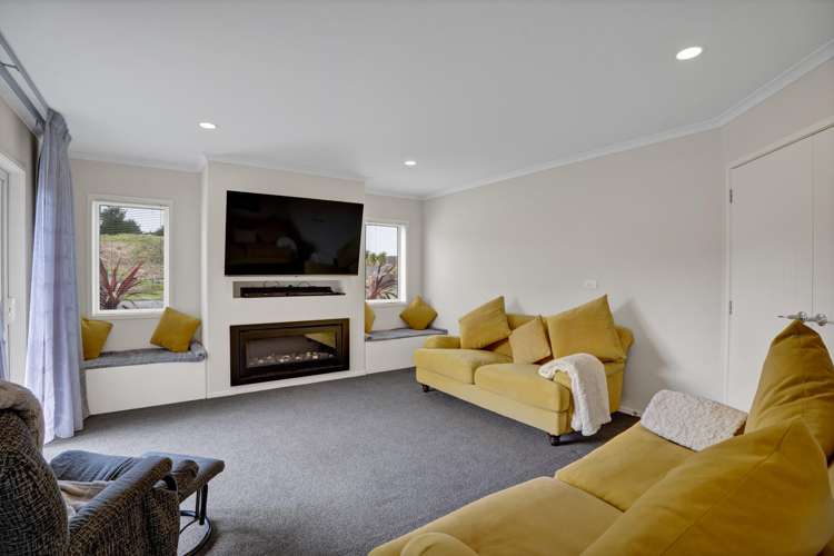 79 Links Drive Waiwhakaiho_14
