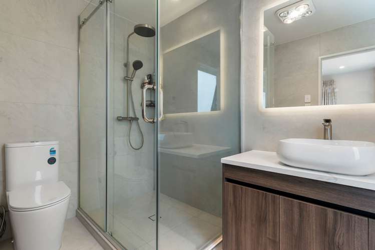 52 Malahide Drive Flat Bush_30