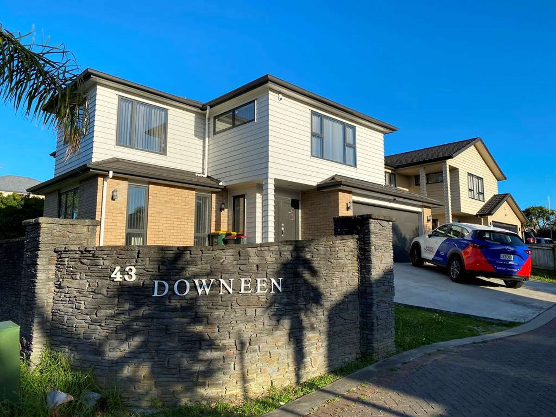 43 Redoubt Road Goodwood Heights Manukau City Houses for Sale