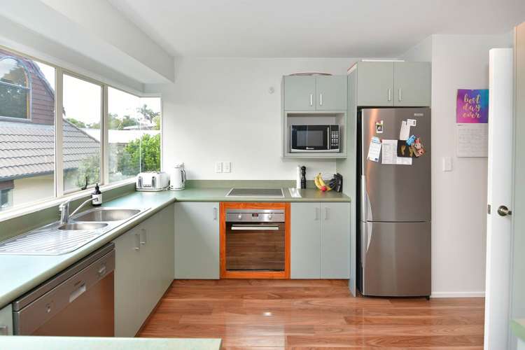 2/96 William Bayes Place Red Beach_5