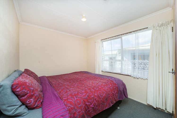 8 Forbes Place Kelvin Grove_13