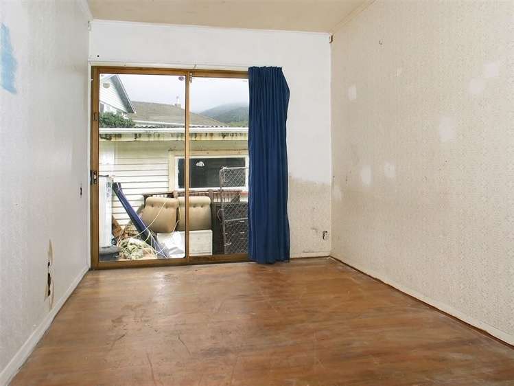 7 Massey Street Tawa_9