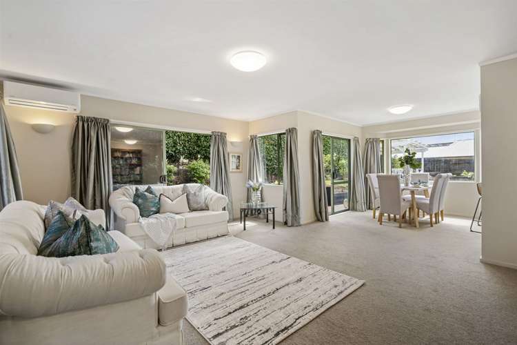 2/883 East Coast Road Northcross_5