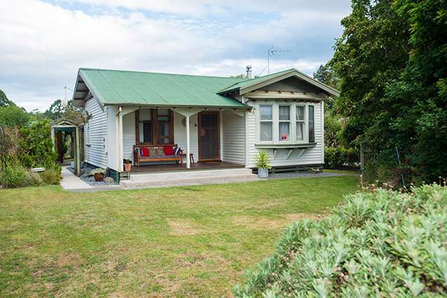 42 Maclaurin Road Makauri_1