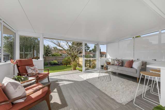 12 Mirrabooka Avenue Botany Downs_3