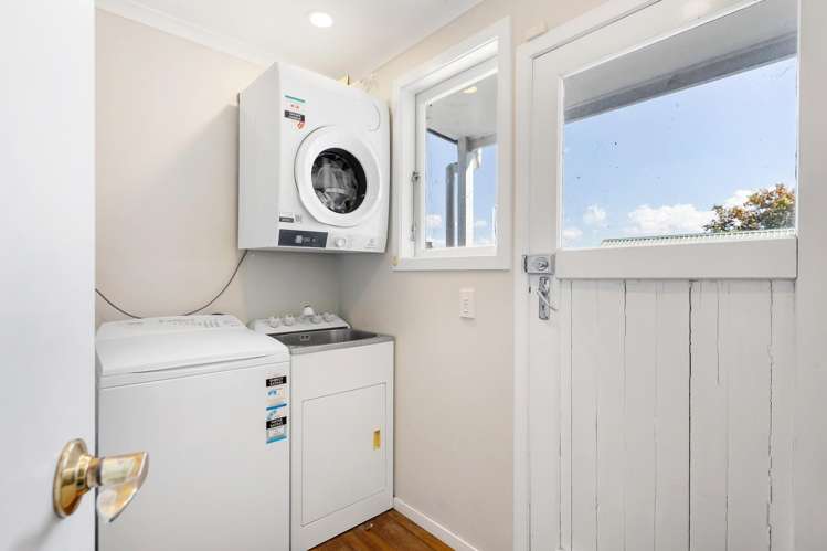 21 Alma Street Te Atatu South_11