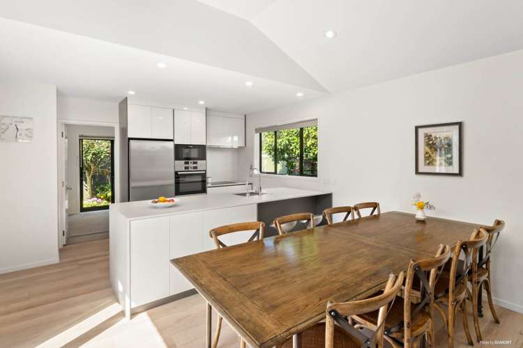 9/52 Taharoto Road Takapuna_2