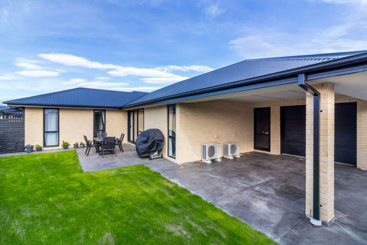 73 Sunline Avenue Lincoln_18