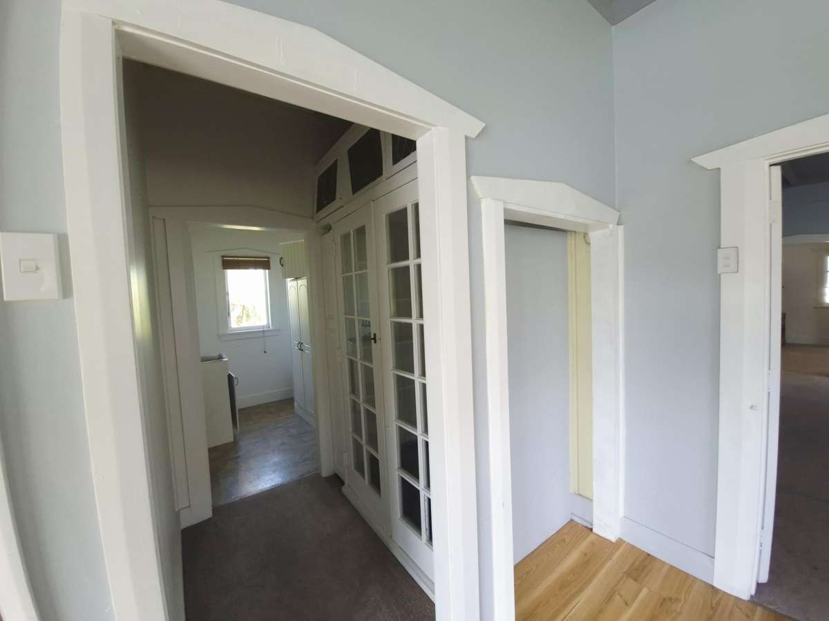 3199 Great North Road_4