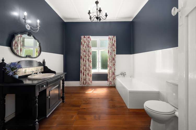 131 Golf Road Taumarunui_7