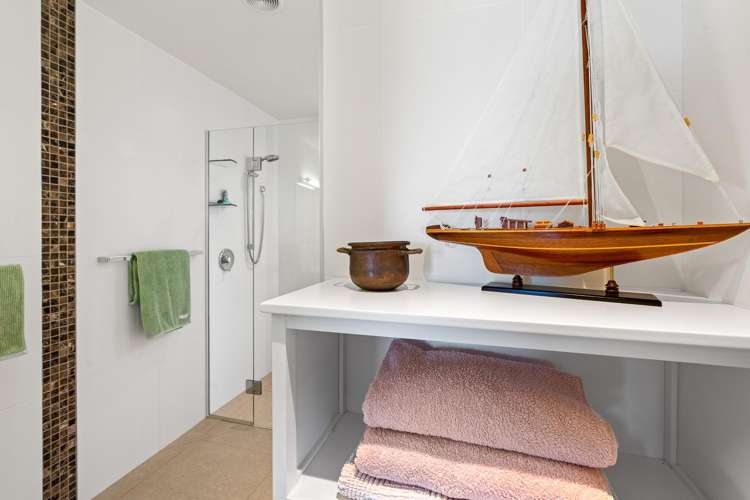 70 Walu Lane Matapouri_25