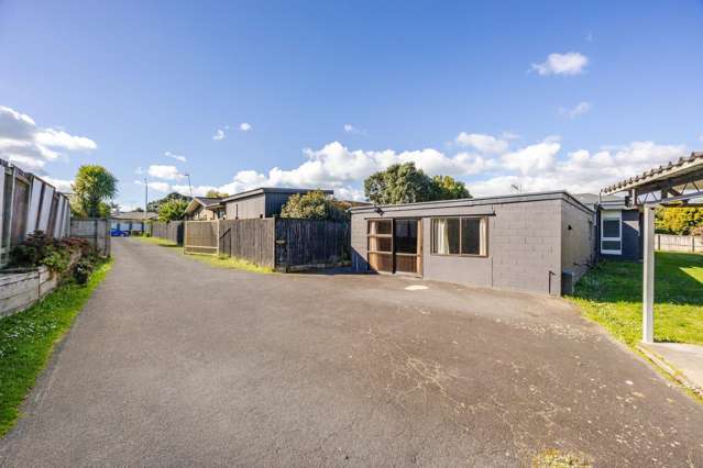 25 Meadway Sunnyhills_3