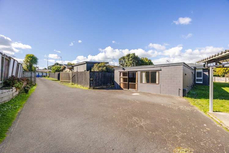 25 Meadway Sunnyhills_2