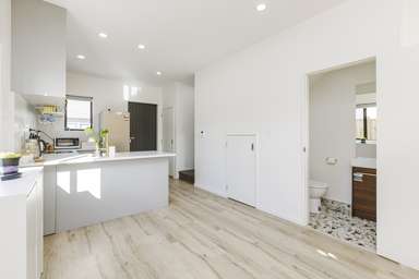1/77 Glenmore Road_3