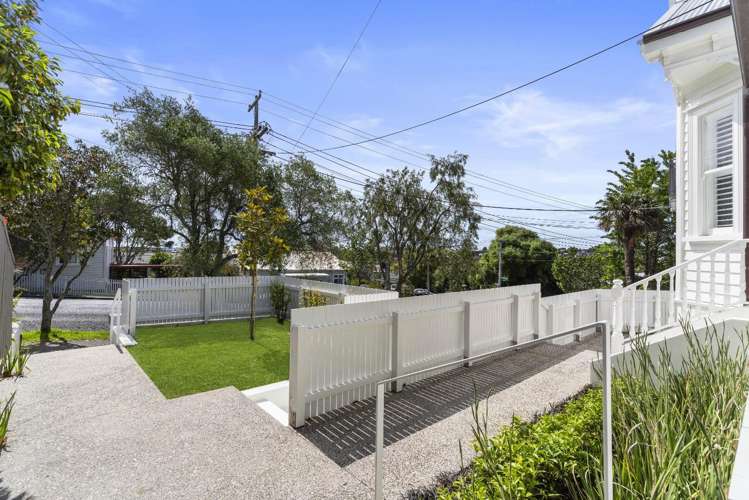 17 Mountain View Road 1827_22