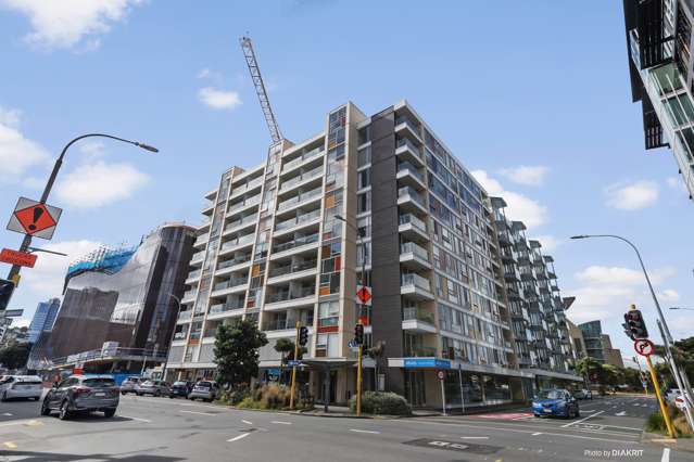 8f/245 Wakefield Street Te Aro_1