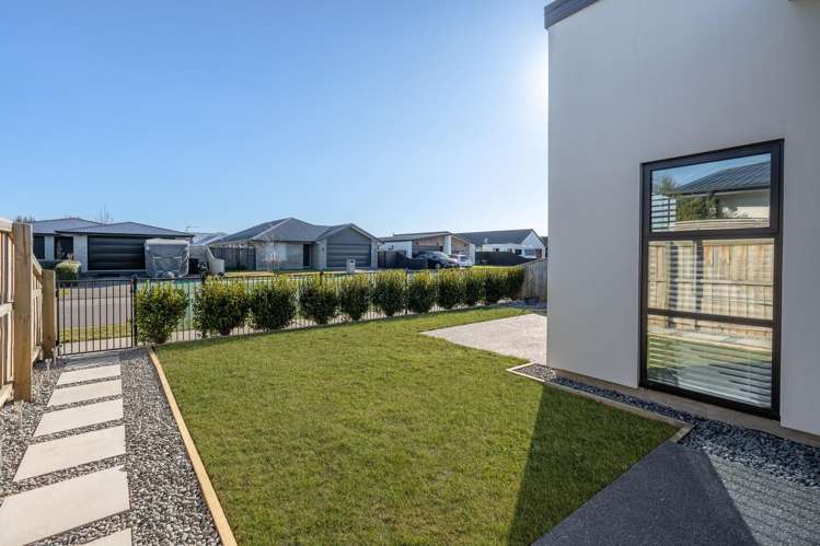 15 Burrow Street Rolleston_12