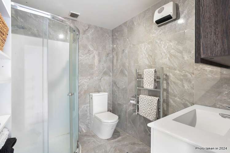 9/17A Delta Avenue New Lynn_11
