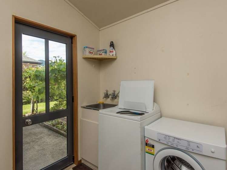 10 Fernlea Rise Richmond_14