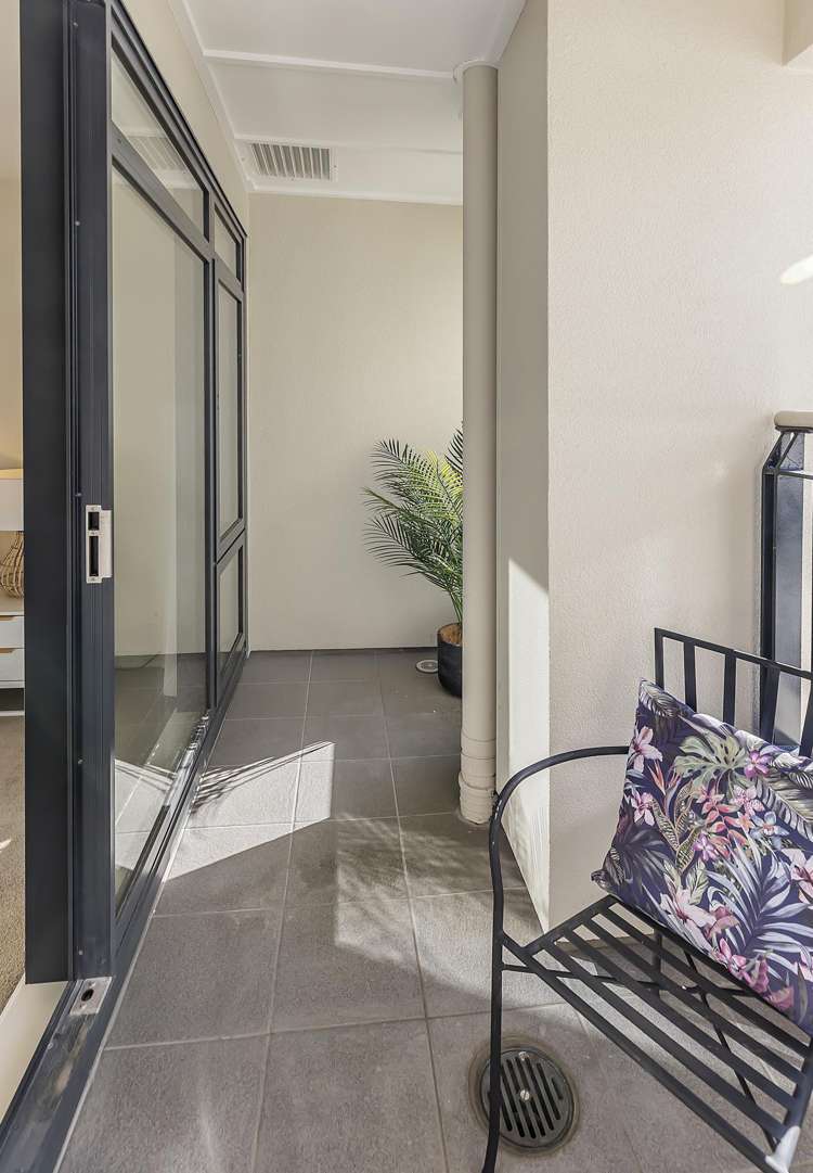 7j/42 Molesworth Street Thorndon_15