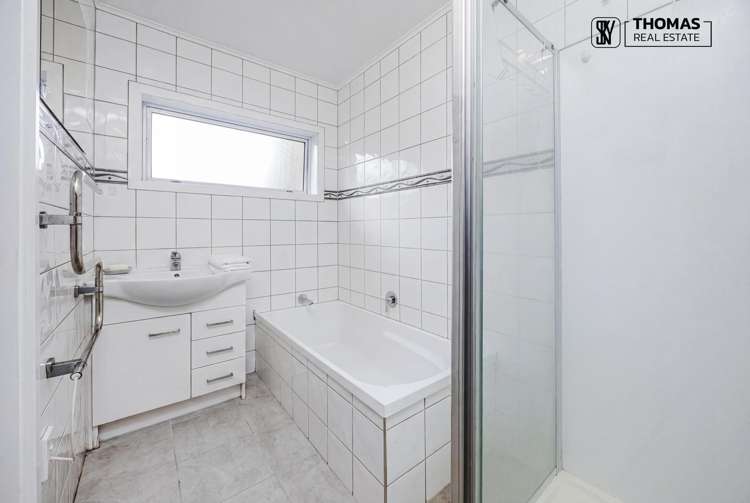 17 Lipscombe Avenue Papatoetoe_15