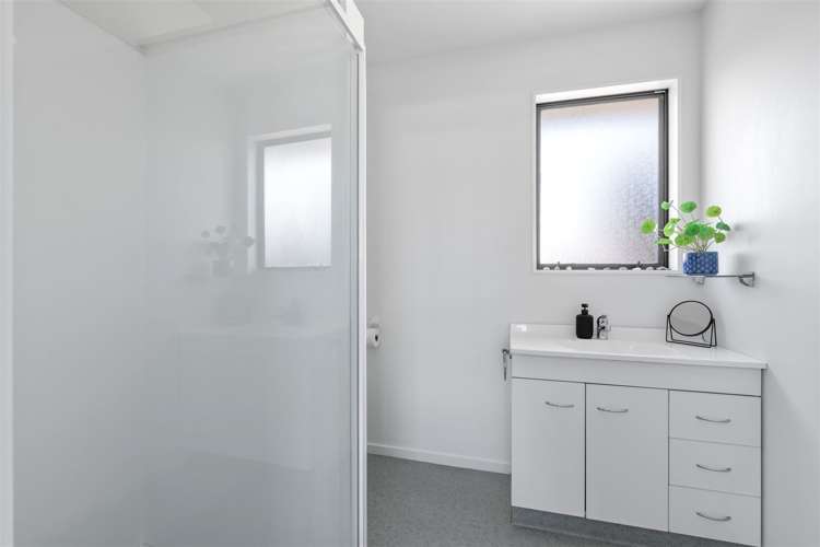 12 Takapu Place Bromley_15