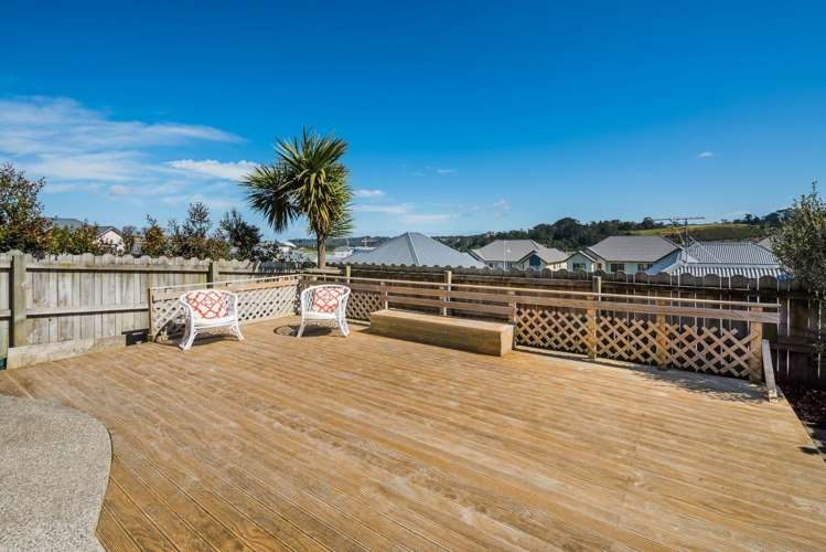 122 Fernhill Way Oteha_20