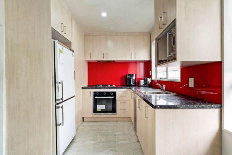 2/16 Craigbank Avenue New Lynn_7