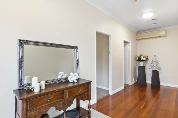 79 Clyde Street Hamilton East_9