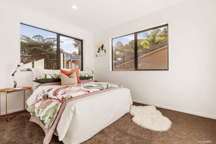 14b Coromandel Crescent Mairangi Bay_13