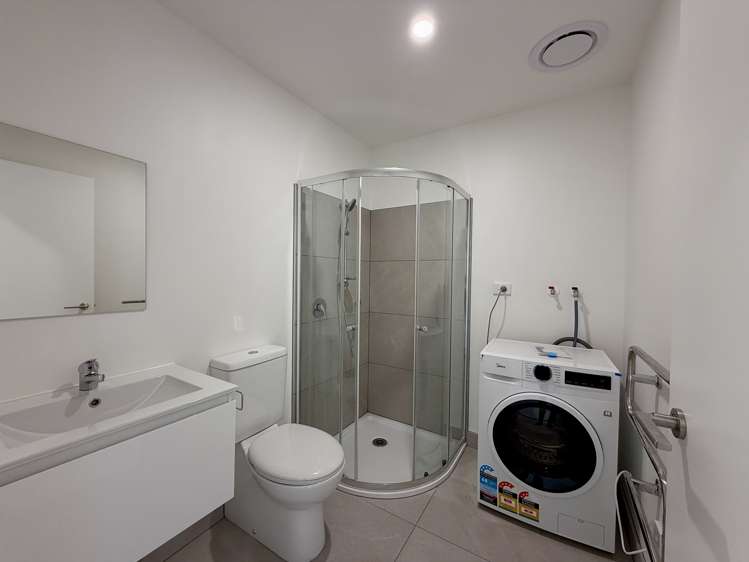 10-12 Humphreys Place_3