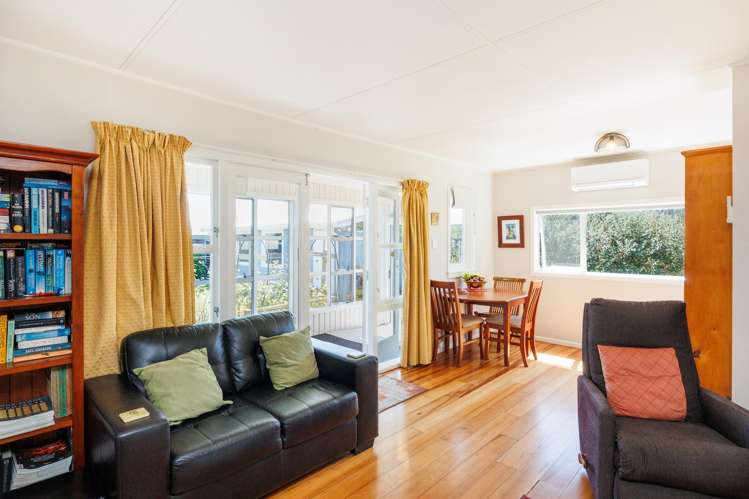 15 Ferry Street Foxton Beach_11
