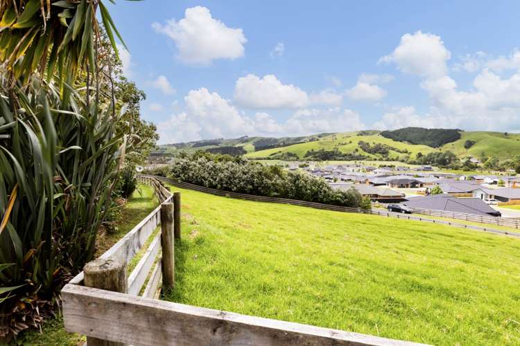 36 Urumaraki Avenue Helensville_8