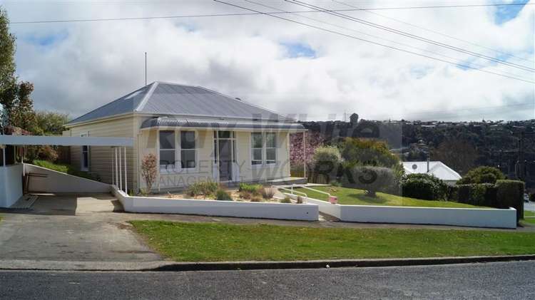 10 Nottingham Crescent Calton Hill_13