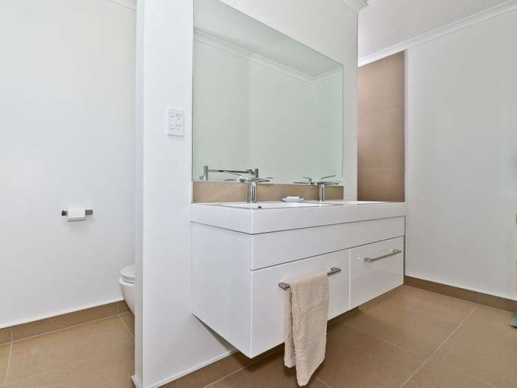 24 West Thompson Street Leamington_29