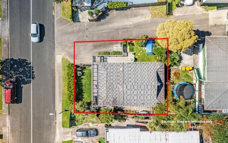 1/111 Spinella Drive Bayview_31
