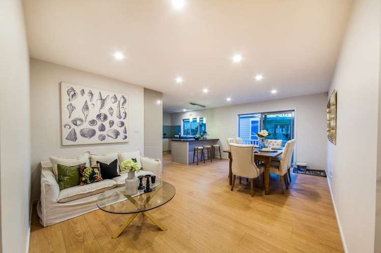 18 Lorraine Avenue Mount Albert_14