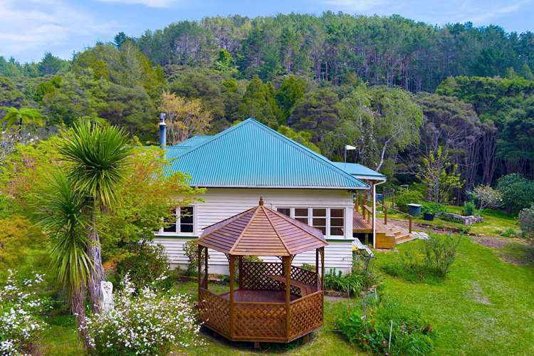 31 Te Henga Road Waitākere_1