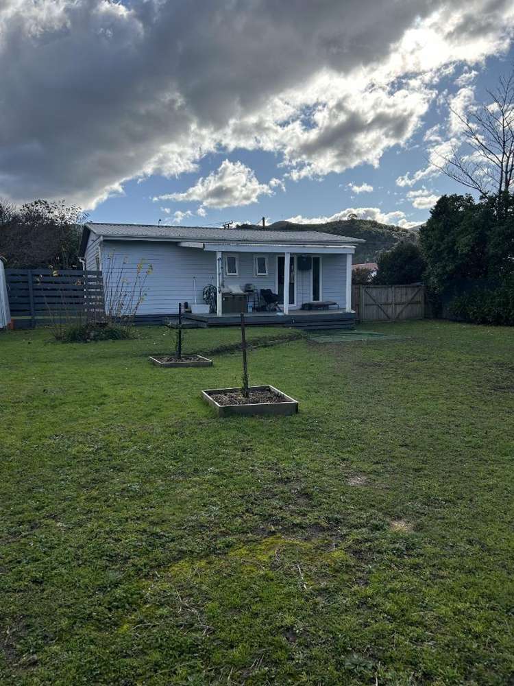 1 Farrier Grove Featherston_12