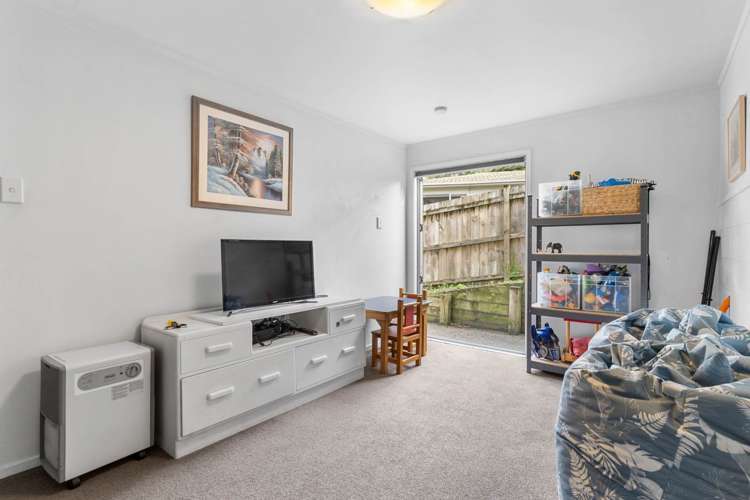 25 Sispara Place Beach Haven_16