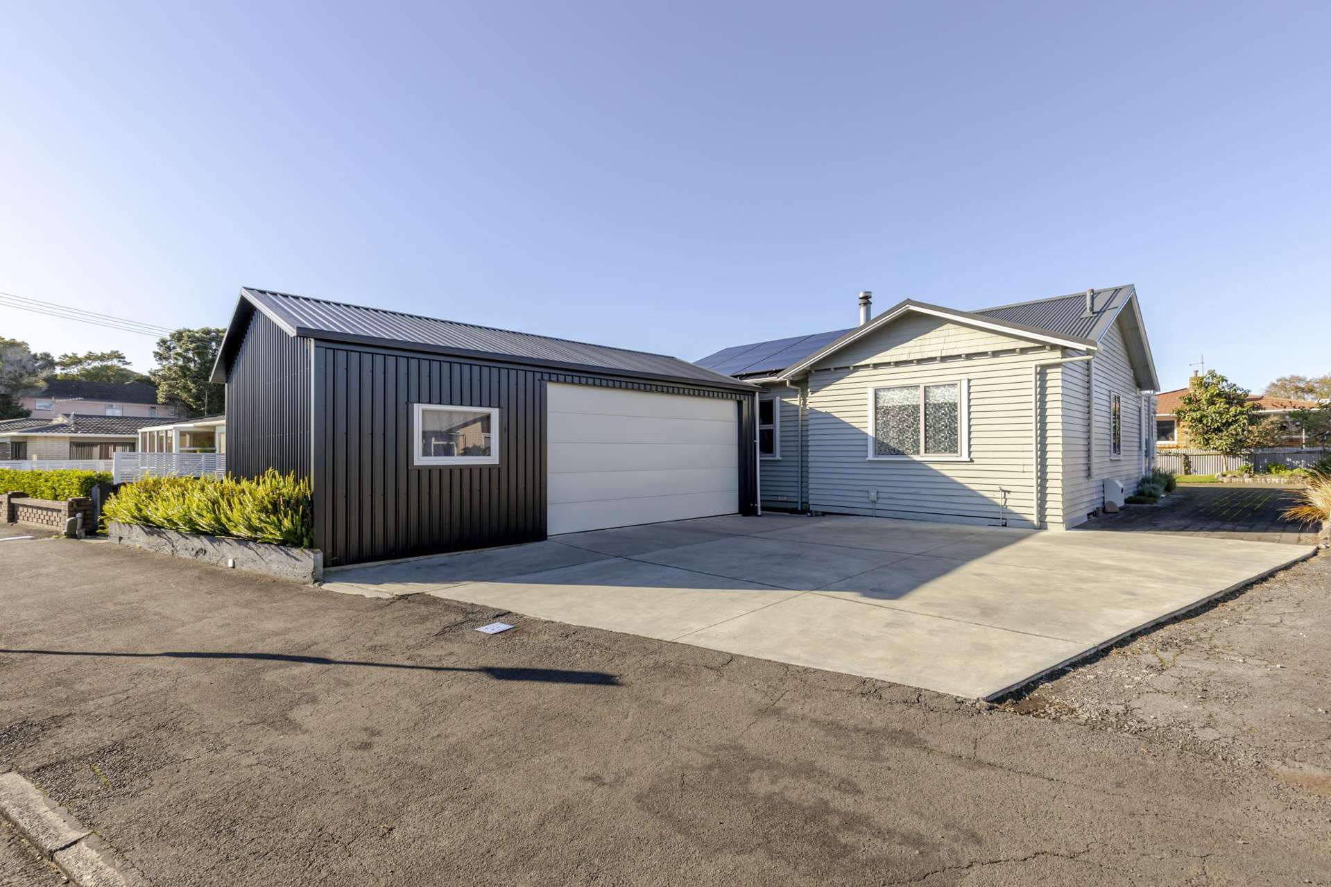 83 Tukapa Street Westown_0