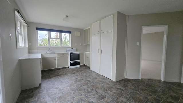 7 Roberts Street Whataroa_2