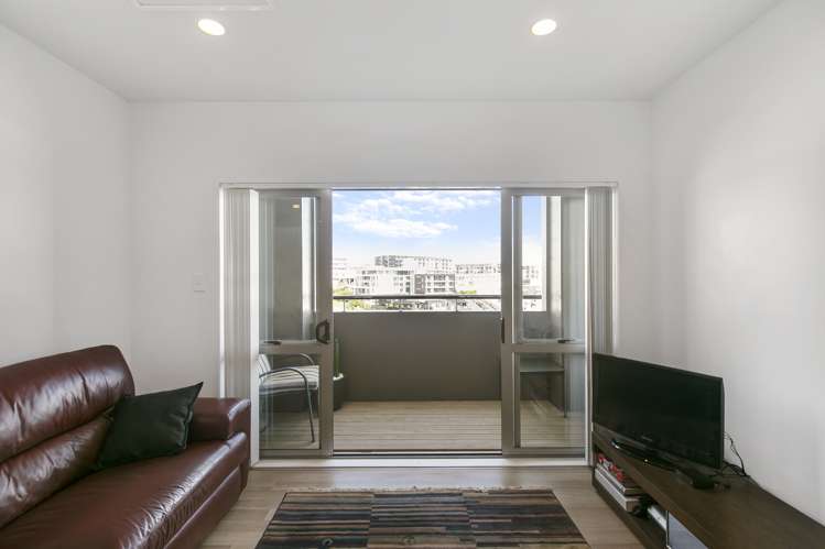 2d/121 Newton Road Eden Terrace_5